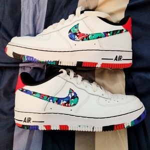 Boys shoes. Sizes 2.5 to 4